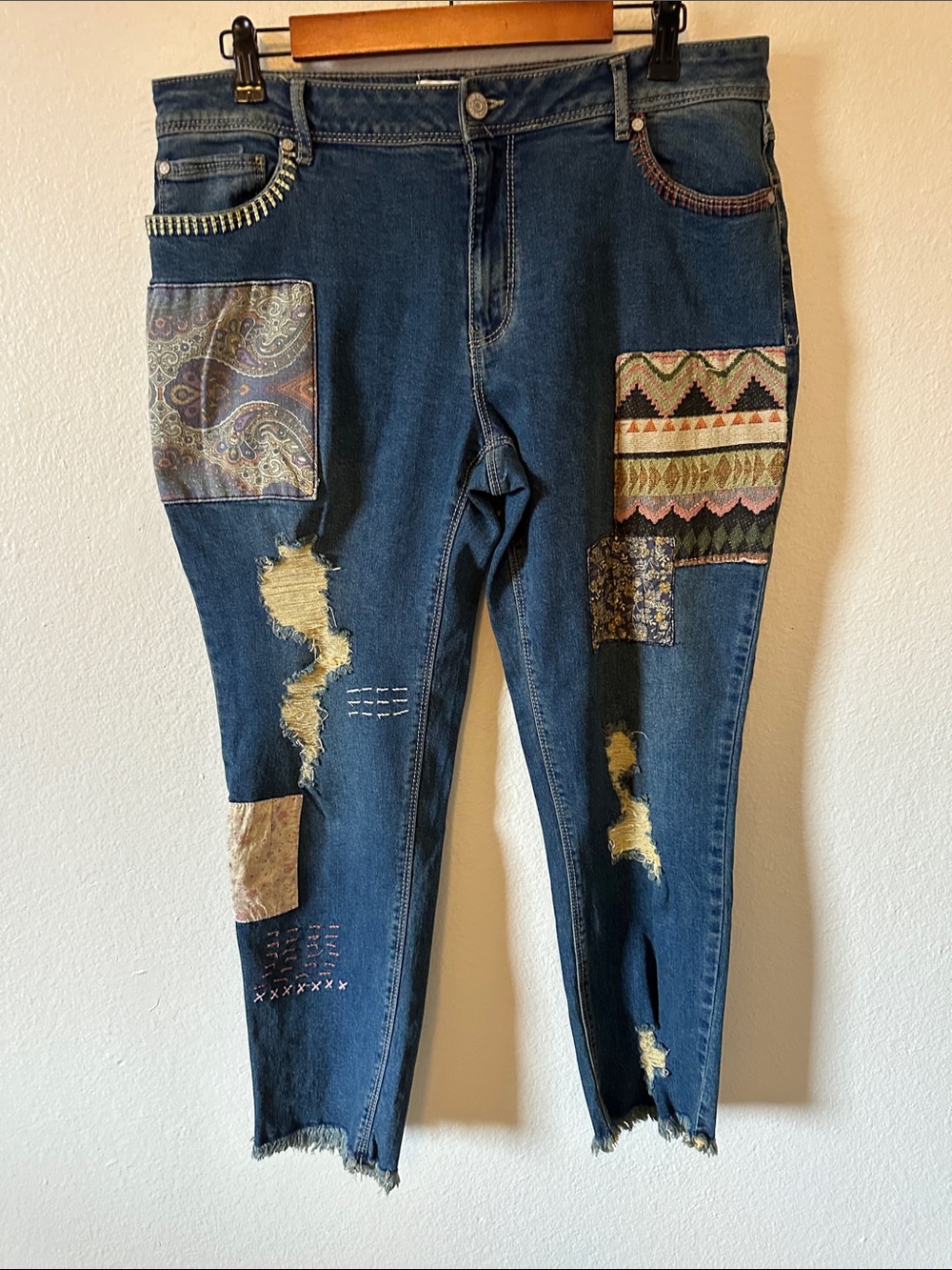Blue Patchwork Skinny Jeans with Distressed Detail